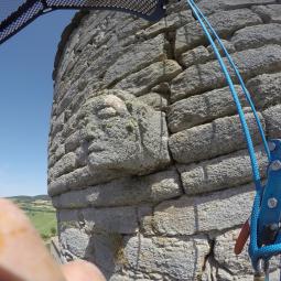 Gargouille Travaux en hauteur Haute loire Donjon du Chateau de Mercoeur
