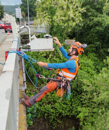 Travaux d'accés difficile